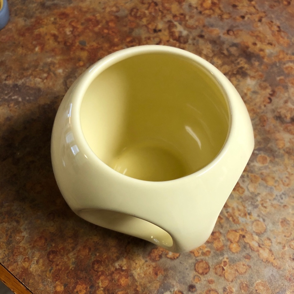 4 NWT Cream Colored Elfreda Tea Cups 4 x 8 oz - Picture 4 of 8